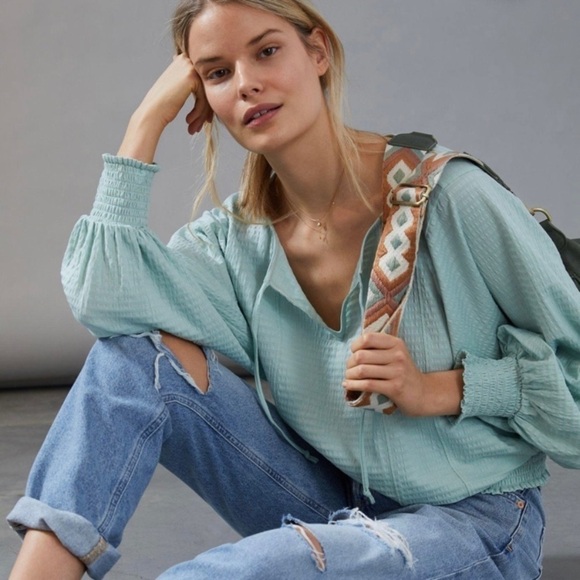 Anthropologie Rebecca Smocked Puff Sleeve Textured Peasant Blouse Light Green S - Picture 1 of 8